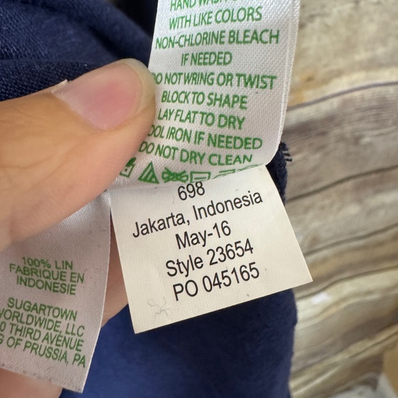 Lilly Pulitzer 100% Linen Long Sleeve Egret Top in True Navy Henley Shirt size S - Picture 7 of 7